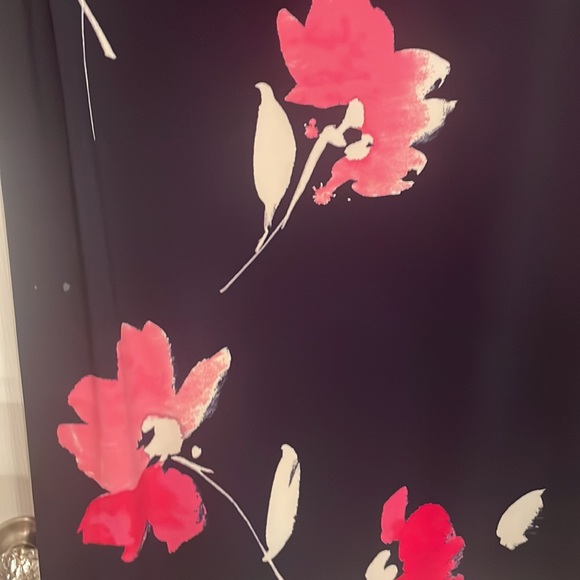 Ralph Lauren size 22 polyester in fuchsia & flower print w/ bell sleeves - Picture 4 of 5